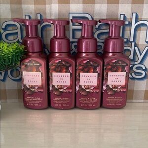 Bath & Body Works Covered in Roses Foaming Hand Soap Bundle